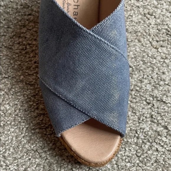 Eric Michael Denim Shimmer Blue Wedge Sandals - Size 39 (8) - Picture 6 of 8